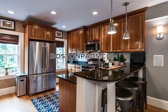 1 Greenwich Ct, Unit 1 in Boston, MA - Building Photo - Building Photo