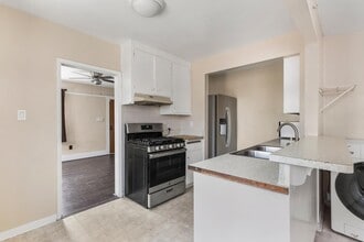 160 Medford Ave in Hayward, CA - Building Photo - Building Photo
