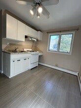 1231 Raymond Ave in St. Paul, MN - Building Photo - Building Photo