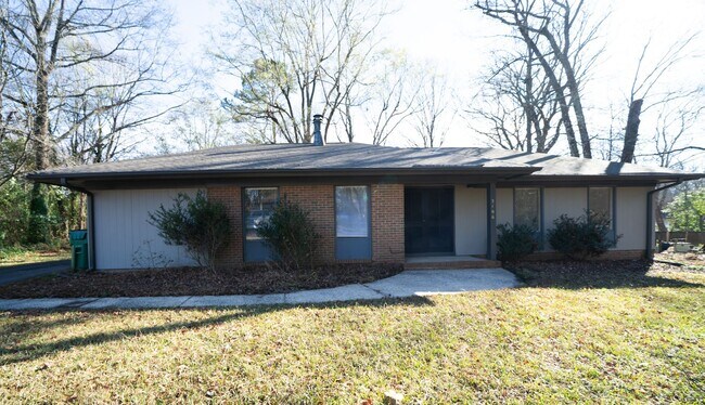 property at 2106 Wellwood Cir