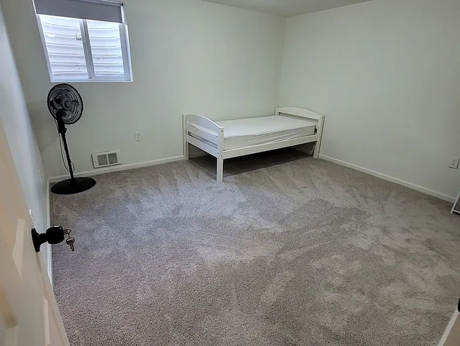 1640 E 750 S, Unit B in Clearfield, UT - Building Photo - Building Photo