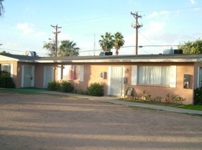 1410 N 50th St in Phoenix, AZ - Building Photo - Building Photo