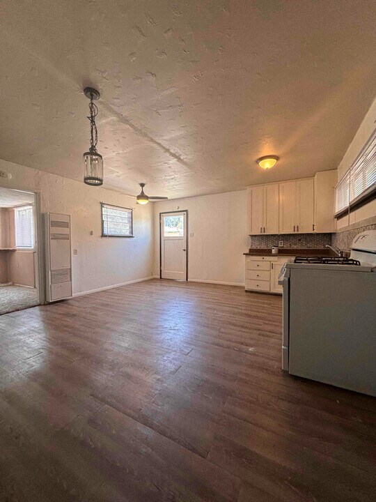 3731 Polk St in Riverside, CA - Foto de edificio