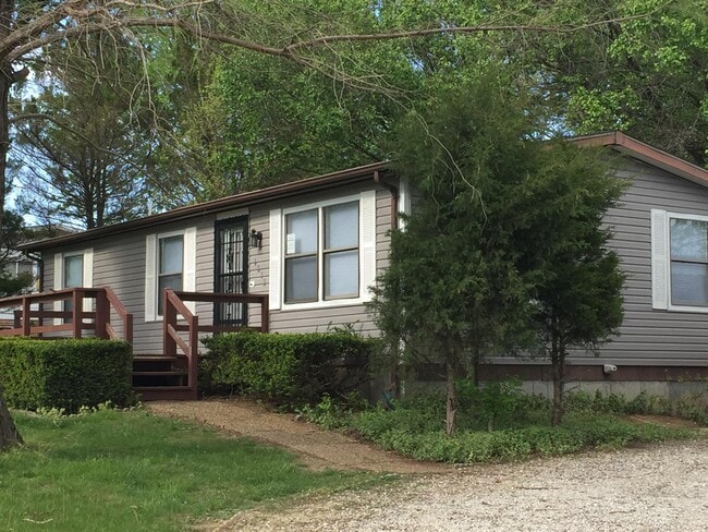 property at 6812 N Hwy Vv