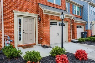 8952 Ringview Dr in Mechanicsville, VA - Building Photo