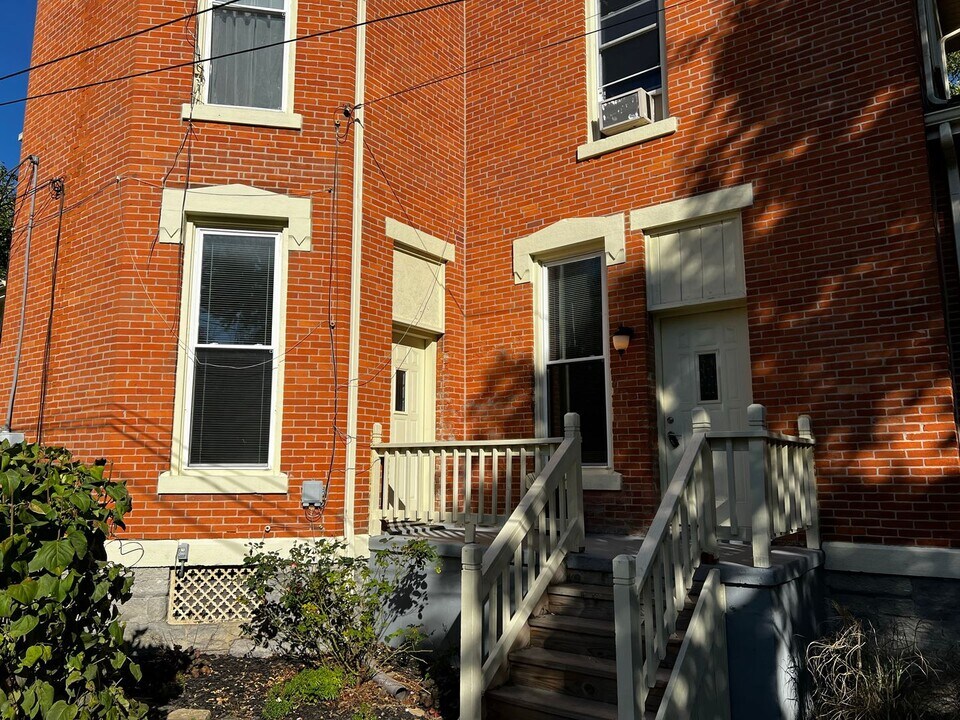 81 Park Ave in Delaware, OH - Building Photo