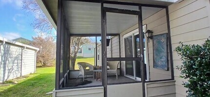 1725 Hilton Head Blvd in Lady Lake, FL - Building Photo - Building Photo