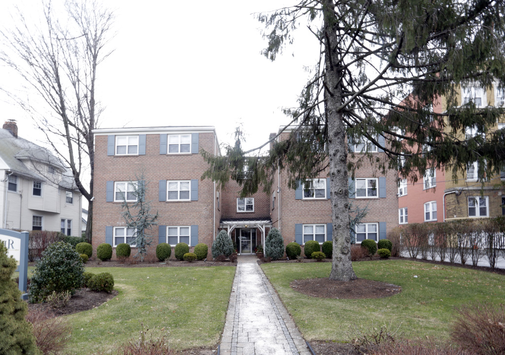 Montclair Mews in Montclair, NJ - Building Photo