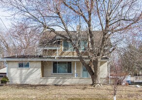 94-1015-1015 Pupuhi St in Waipahu, HI - Building Photo