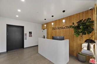 725 N Alfred St in Los Angeles, CA - Building Photo - Building Photo