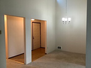 820 Cady Rd in Everett, WA - Building Photo - Building Photo