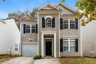 2642 Oasis Ln in Charlotte, NC - Building Photo