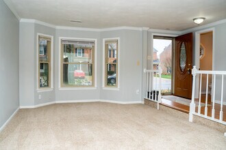 1026 Tottenham Ln in Virginia Beach, VA - Building Photo - Building Photo