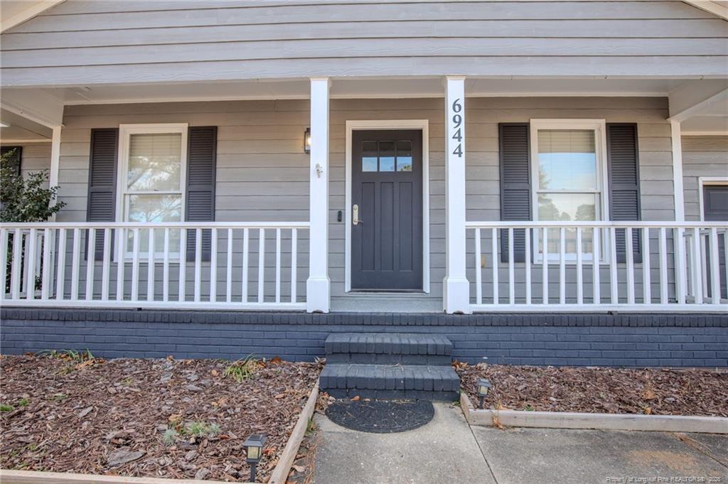 6944 Calamar Dr in Fayetteville, NC - Building Photo