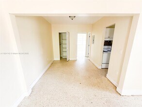 2130 Bay Dr in Miami Beach, FL - Building Photo - Building Photo