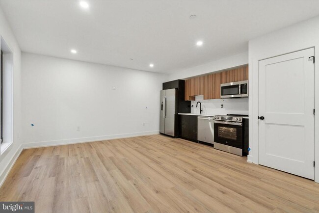 property at 808 N 3rd St