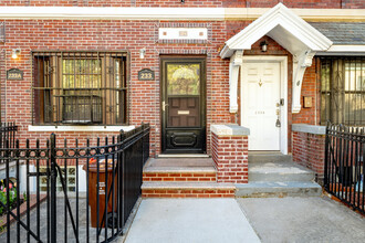 233 Brooklyn Ave in Brooklyn, NY - Building Photo - Building Photo