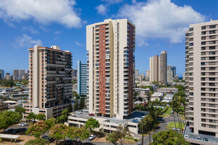 Hale Kulanui Apartments