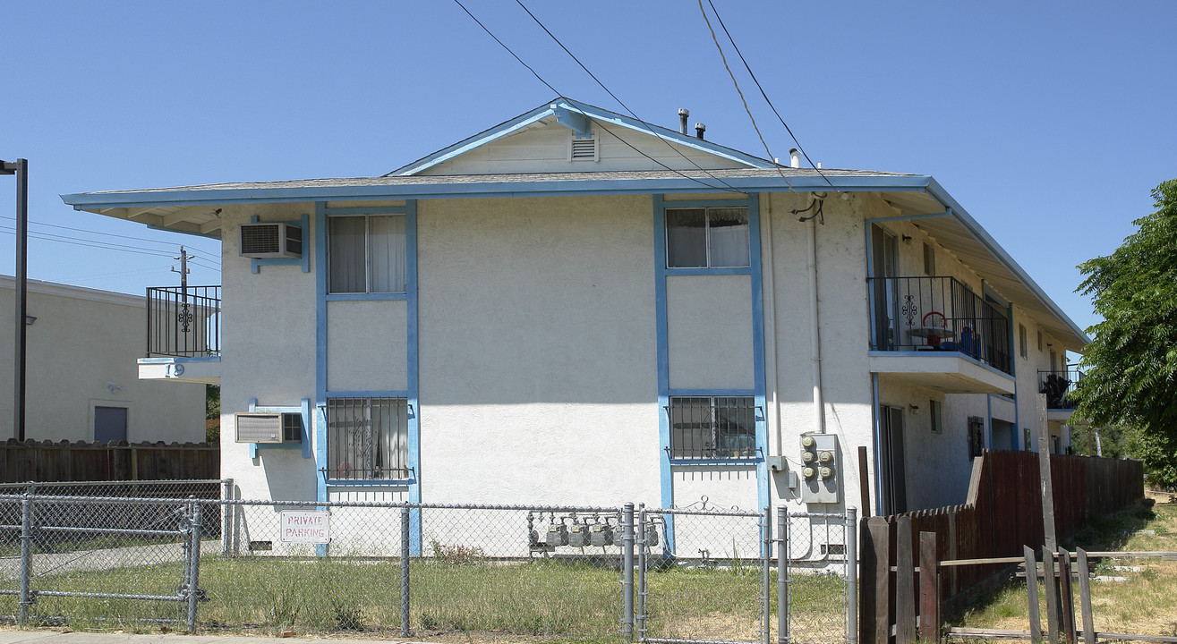 19 Crivello Ave in Pittsburg, CA - Building Photo