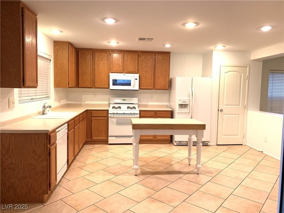 11601 Giles St in Las Vegas, NV - Building Photo