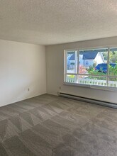 516 16 St SE in Puyallup, WA - Building Photo - Building Photo