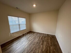 5899 Stubbington Ln in Whitestown, IN - Building Photo - Building Photo