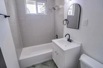 2632 Violet St in San Diego, CA - Building Photo - Building Photo