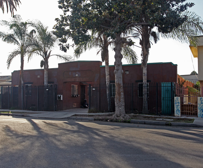 6307-6309 Brynhurst Ave in Los Angeles, CA - Building Photo - Building Photo