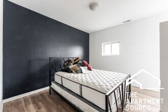 2700 W North Ave, Unit 203 in Chicago, IL - Building Photo - Building Photo