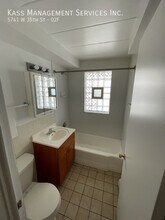 5741 W 35th St in Cicero, IL - Building Photo - Building Photo