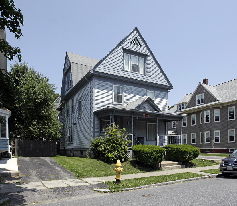 16 Elbridge St in Worcester, MA - Foto de edificio