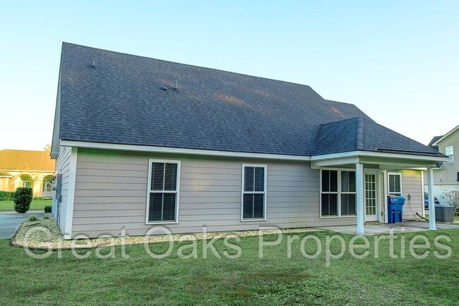 108 Wellington Cir in Brunswick, GA - Building Photo - Building Photo