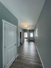 519 E Broadway St in Monticello, MN - Foto de edificio - Building Photo