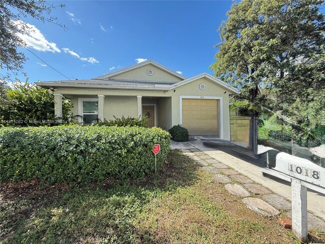 property at 1018 Foster Rd