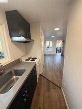 2638 75th Ave in Oakland, CA - Building Photo - Building Photo