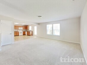 5632 N Jefferson Dr in McCordsville, IN - Foto de edificio - Building Photo