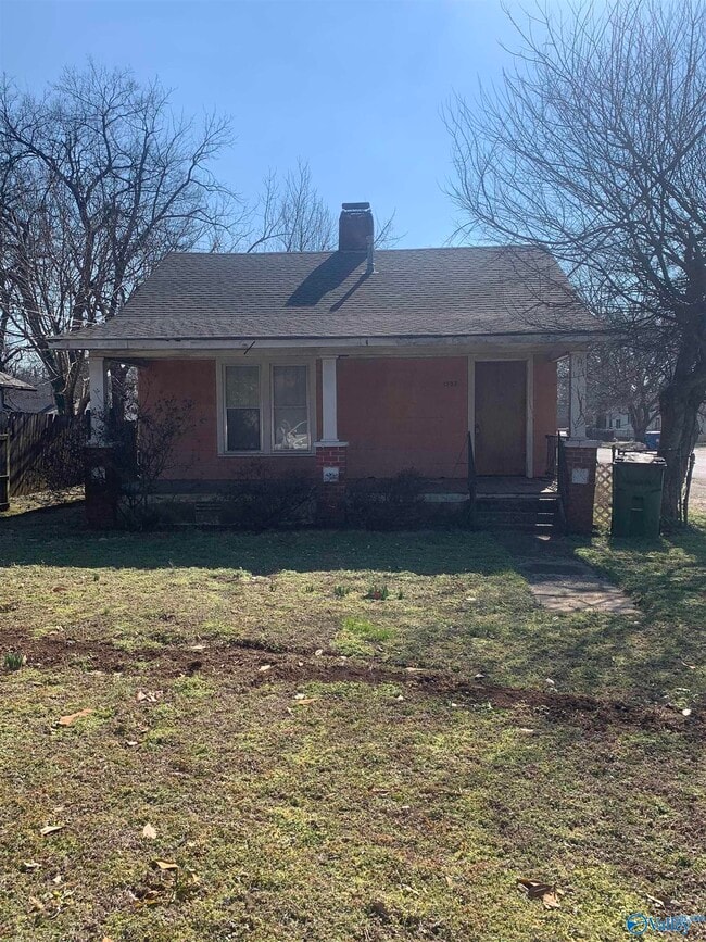 property at 1302 Oshaughnessy Ave NE