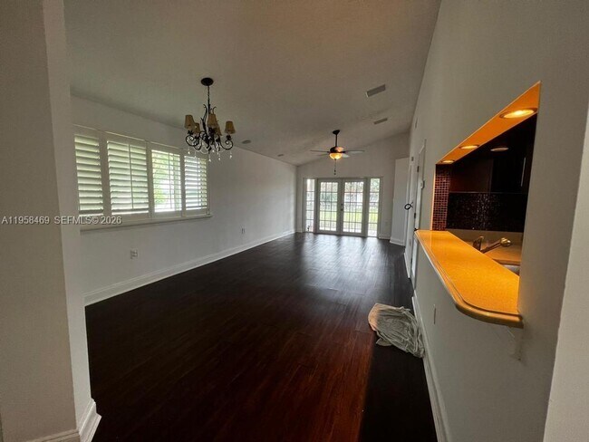 4201 Glenmoor Dr in West Palm Beach, FL - Building Photo - Building Photo