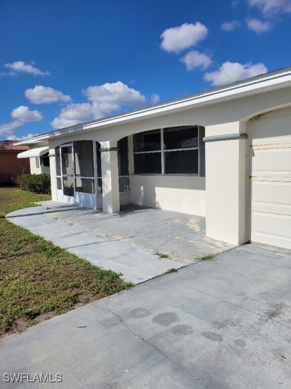 218 Lake Dr in Lehigh Acres, FL - Building Photo - Building Photo