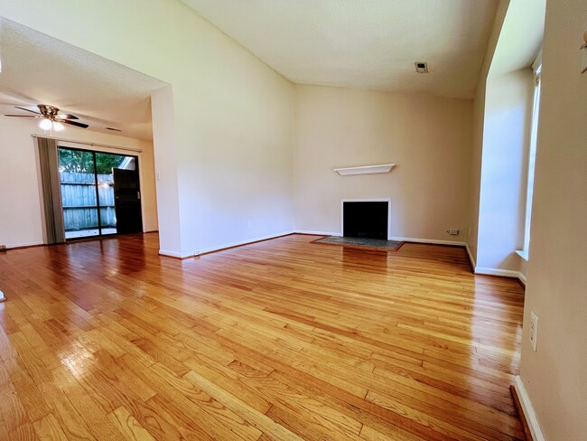 6828 Ray Rd, Unit Suite A