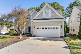 136 Cottswold Ln in Spring Lake, NC - Building Photo