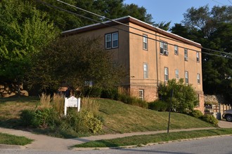 4602 Cass St in Omaha, NE - Building Photo - Building Photo