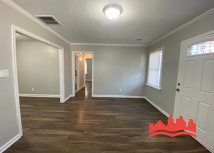 531 Estridge Dr in Memphis, TN - Building Photo - Building Photo