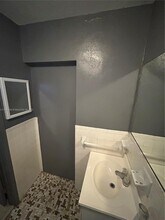 5530 W 12th Ln-Unit -1 in Hialeah, FL - Building Photo - Building Photo