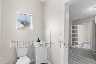2135 W St Louis St in Tampa, FL - Building Photo - Building Photo