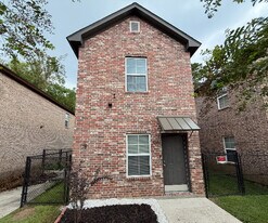 5280 Peerless St in Baton Rouge, LA - Building Photo