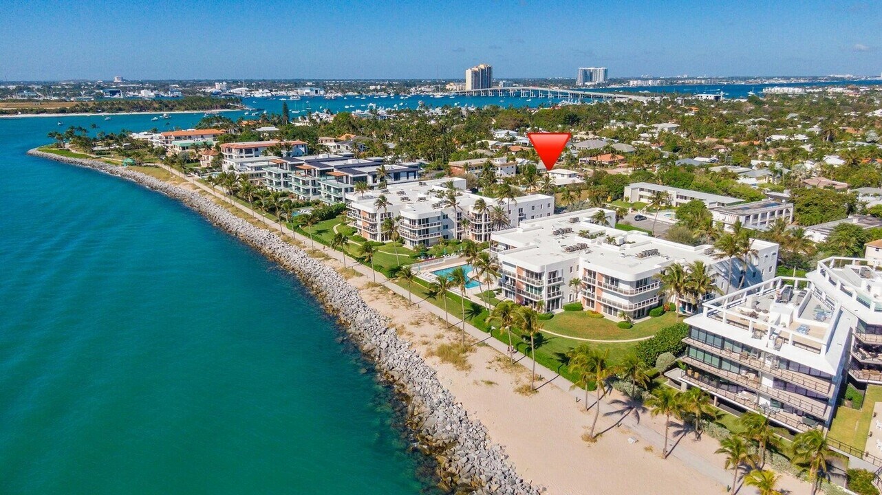 143 Inlet Way in West Palm Beach, FL - Building Photo