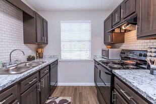 Townhomes at 770 in Tallahassee, FL - Building Photo