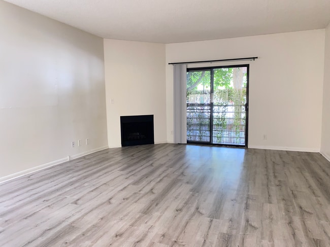 property at 2724 Abbot Kinney Blvd