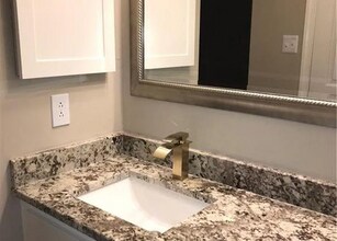 8017 Greenside Ct in Charlotte, NC - Foto de edificio - Building Photo